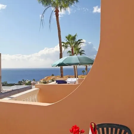 Paradise Court 