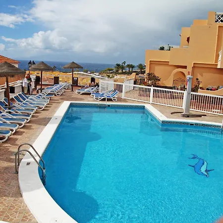 Paradise Court 