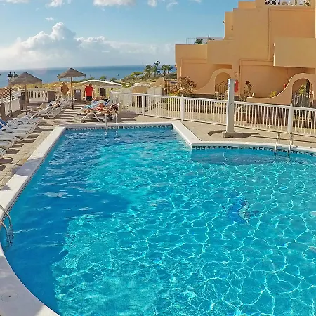 Paradise Court 